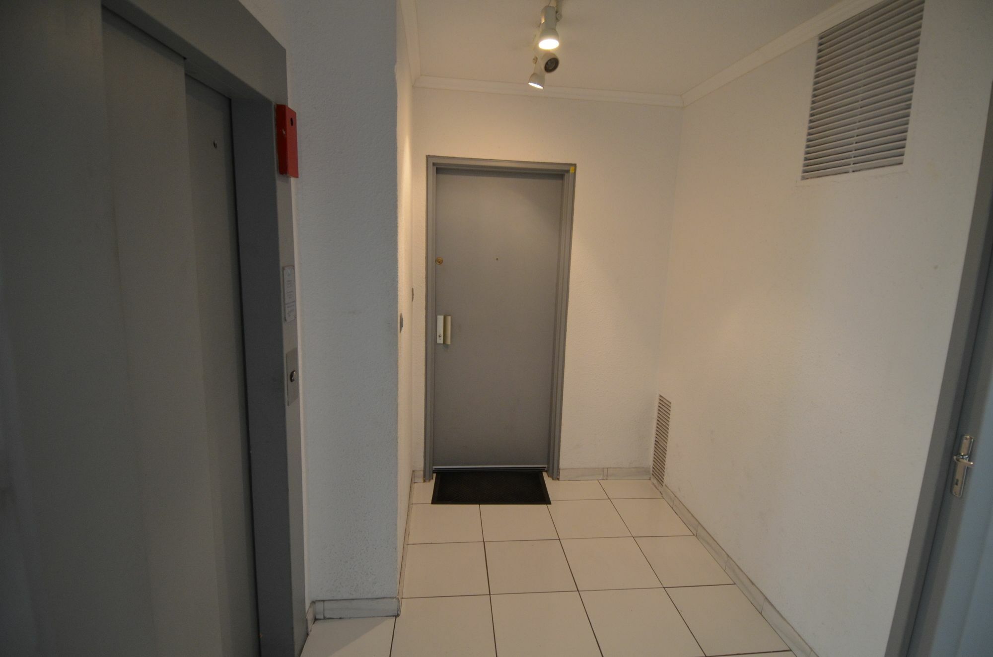 Appartement Rooftop 8 Personnes Grande Terrasse Avec Parking Quartier Aeroport Nice Eksteriør billede