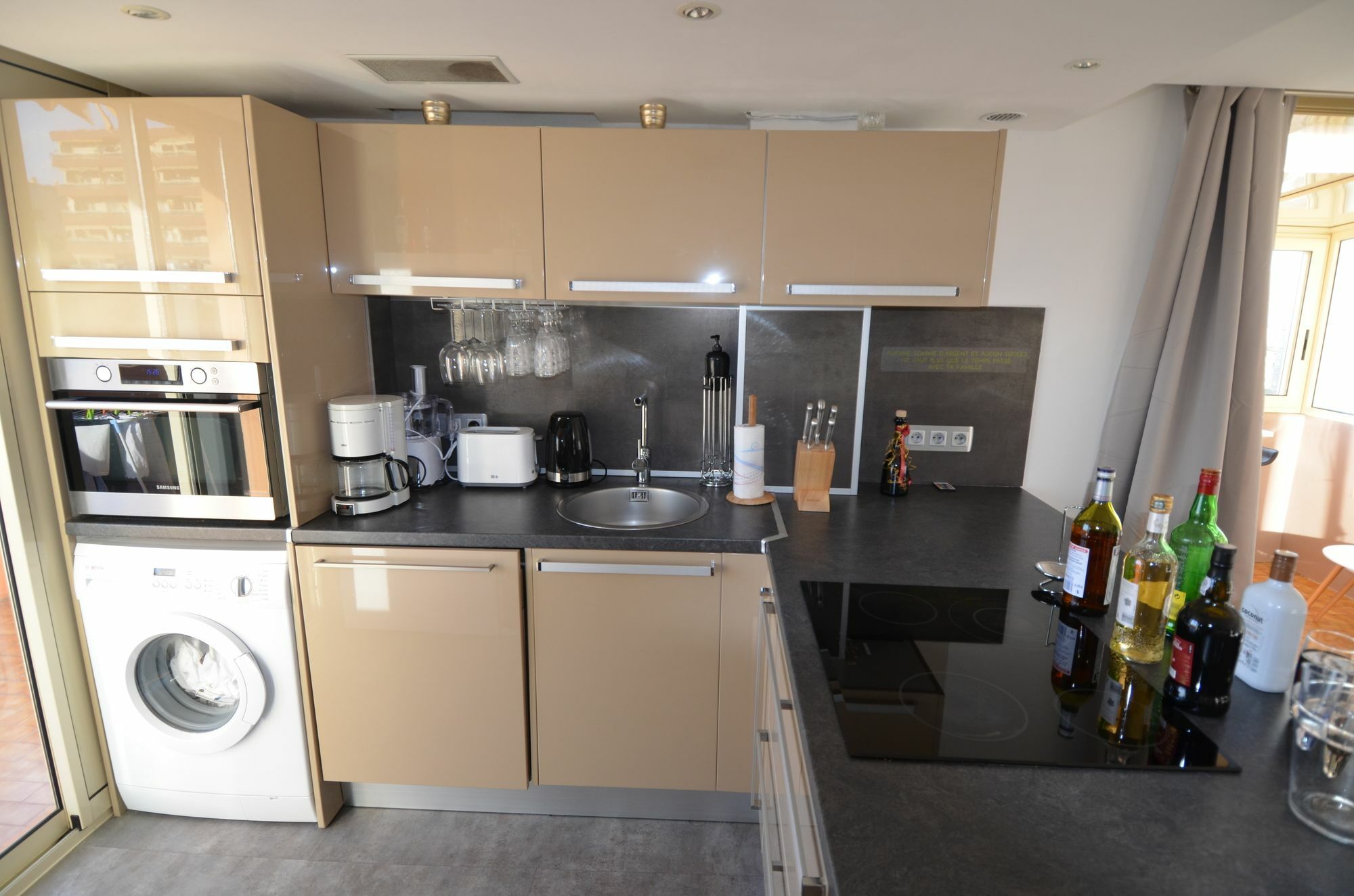 Appartement Rooftop 8 Personnes Grande Terrasse Avec Parking Quartier Aeroport Nice Eksteriør billede